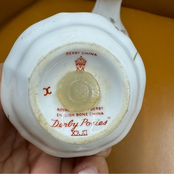 Salt & Pepper Set Derby Posies by ROYAL CROWN DERBY Bone China Vintage - Picture 6 of 9